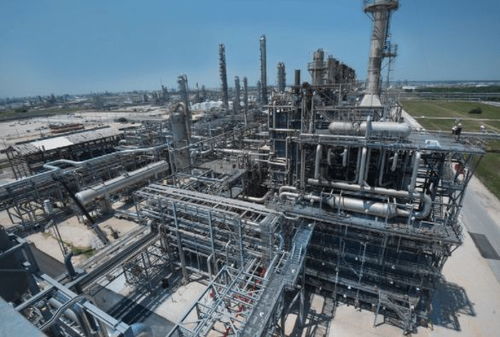 美国得州化工厂泄漏事故致2死多伤，涉PET原料与LLDPE产品生产